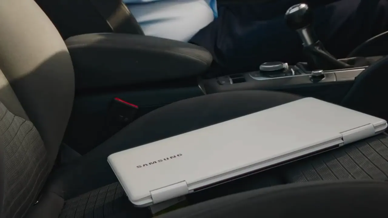 Samsung Notebook commercial